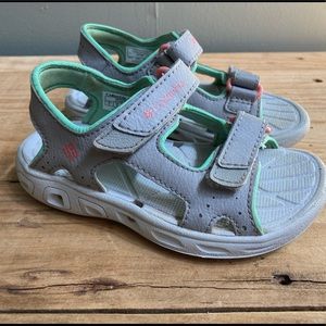 Kids Columbia sandals